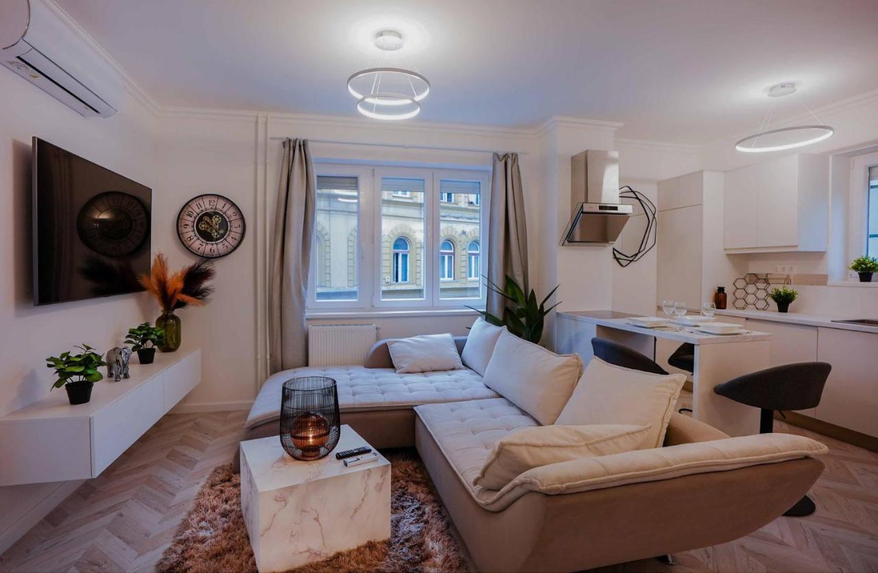 Corvin Avenue Premium Central Apartment بودابست المظهر الخارجي الصورة