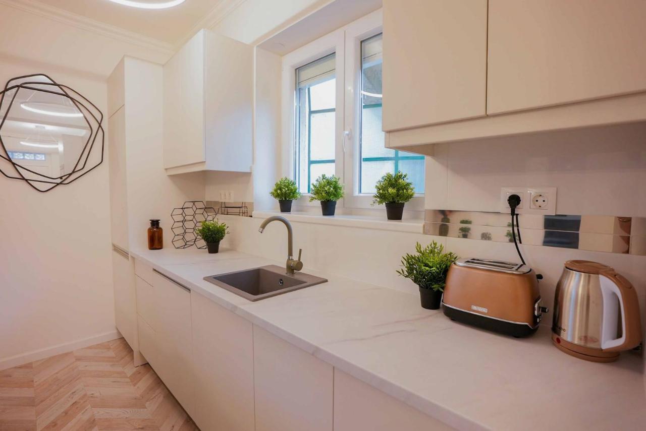 Corvin Avenue Premium Central Apartment بودابست المظهر الخارجي الصورة