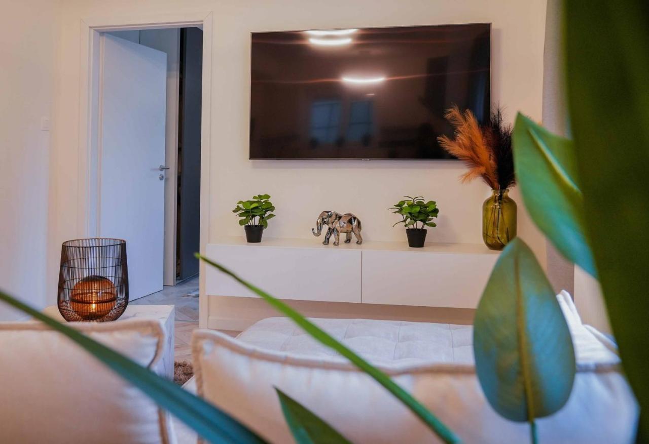 Corvin Avenue Premium Central Apartment بودابست المظهر الخارجي الصورة
