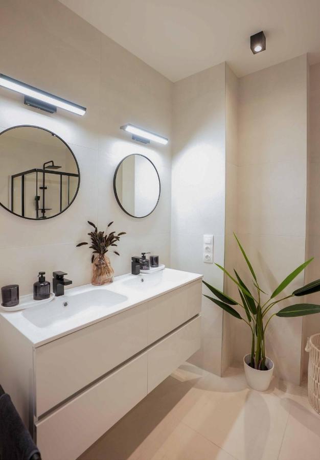 Corvin Avenue Premium Central Apartment بودابست المظهر الخارجي الصورة