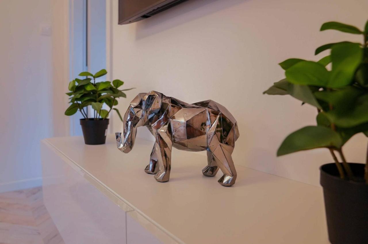 Corvin Avenue Premium Central Apartment بودابست المظهر الخارجي الصورة