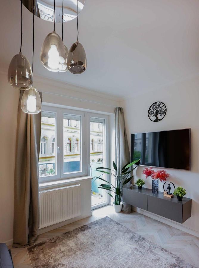 Corvin Avenue Premium Central Apartment بودابست المظهر الخارجي الصورة